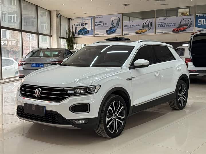 Фото 1 - Volkswagen T-Roc