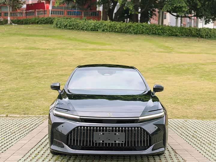 Toyota Crown Sedan 2024 2024款 2.5L 至尊版
