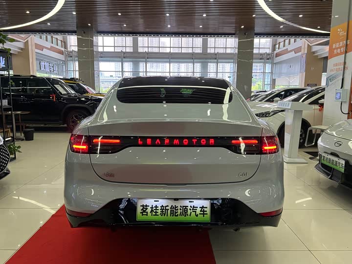 Leapmotor C01 2024 2024款 增程 216舒享版