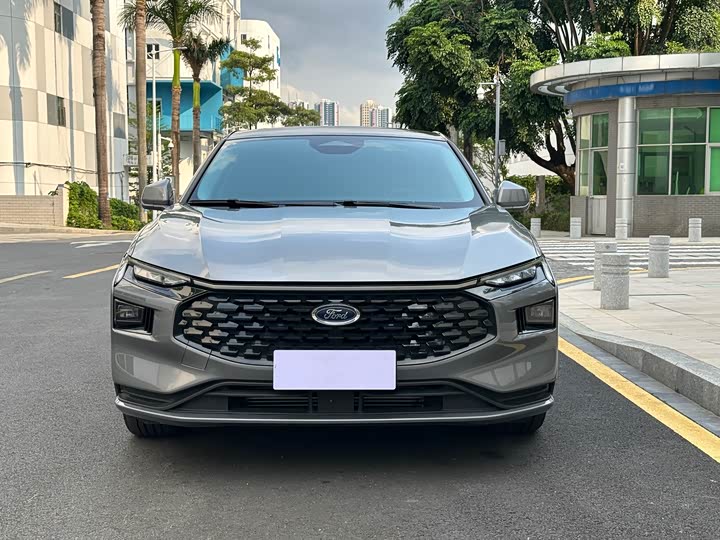 Ford Mondeo 2025 2025款 2.0T EcoBoost 豪华型
