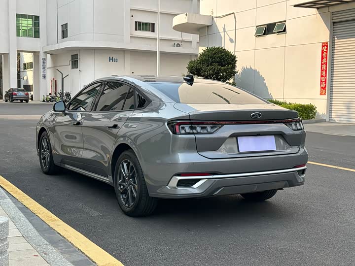 Ford Mondeo 2025 2025款 2.0T EcoBoost 豪华型