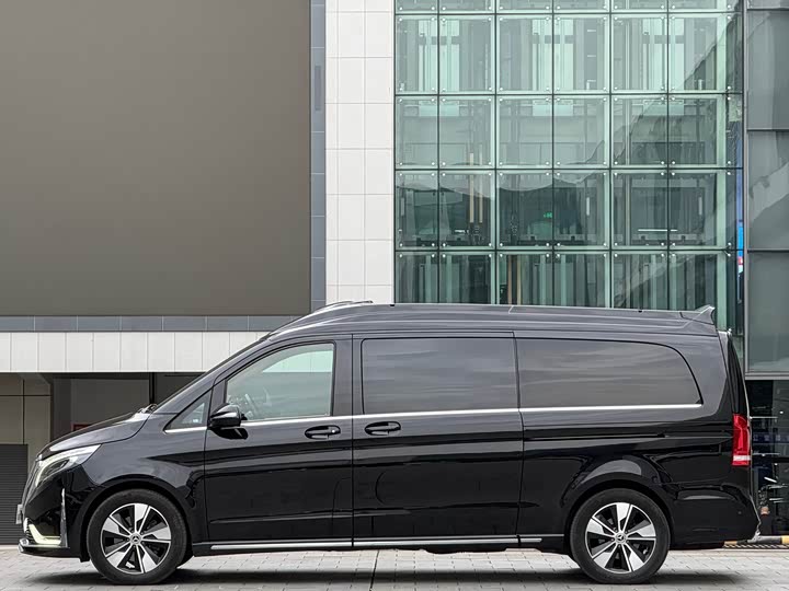 Mercedes-Benz V-Class 2022 2022款 V 260 L 长轴距豪华版