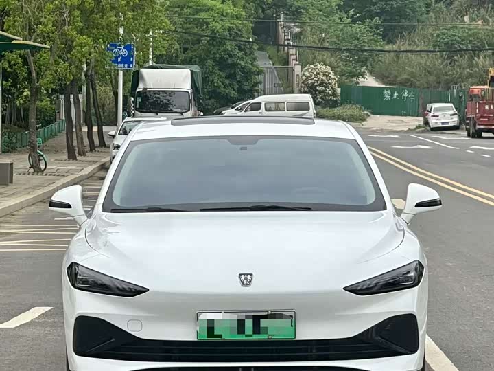 Roewe D7 2023 2023款 DMH 125km 超越版