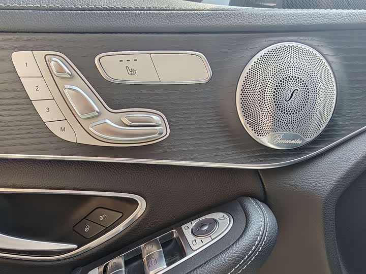 Фото 7 - Mercedes-Benz C-Class