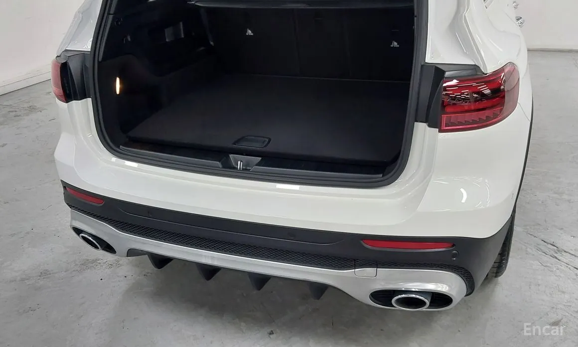Mercedes-Benz GLB-Class 2020 AMG GLB35 4MATIC