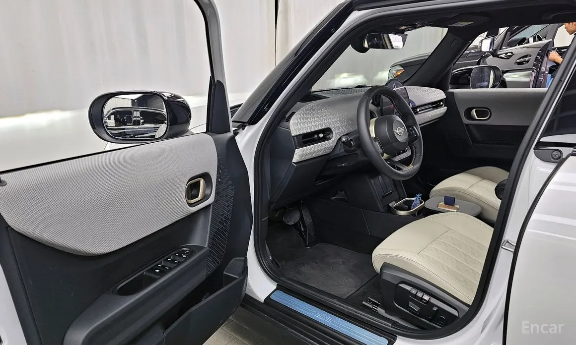 Mini Cooper 2024 5 Door Favoured