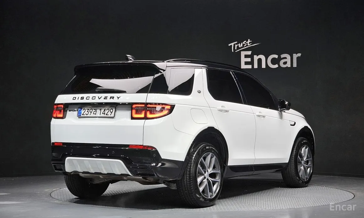 Фото 2 - Land Rover Discovery Sport