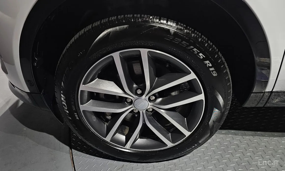 Фото 5 - Land Rover Discovery Sport