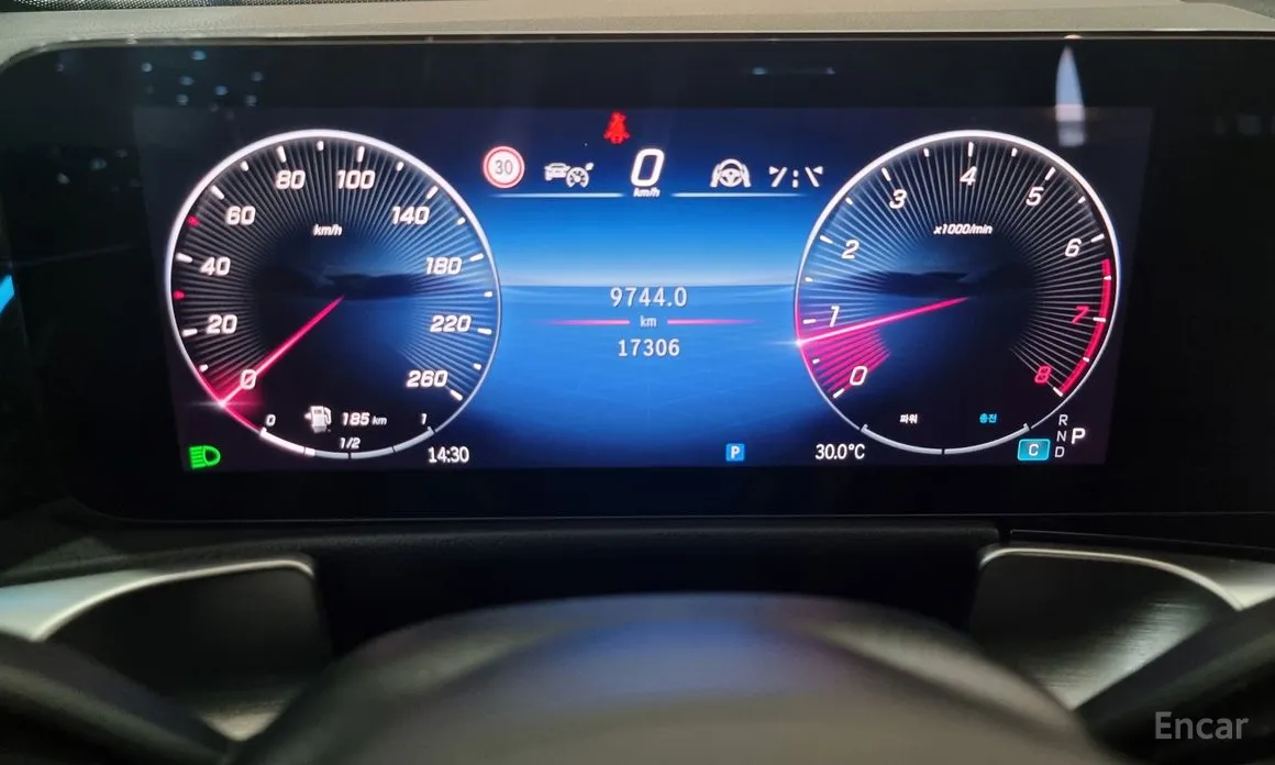 Mercedes-Benz GLB-Class 2020 GLB250 4MATIC