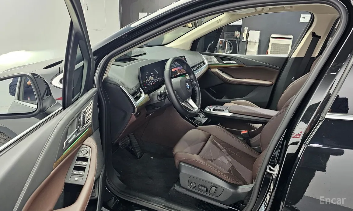 BMW 2 Series 2022 220i Luxury