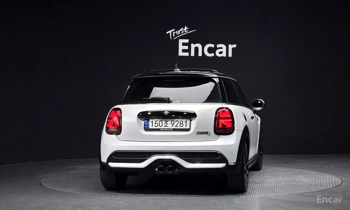 Mini Cooper 2001 Classic Launch Pack