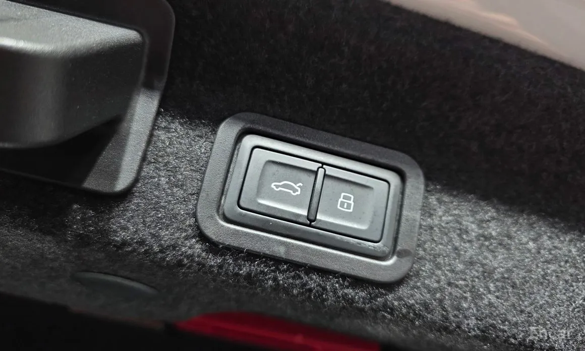 Audi A6 2019 45 TFSI Quattro Premium