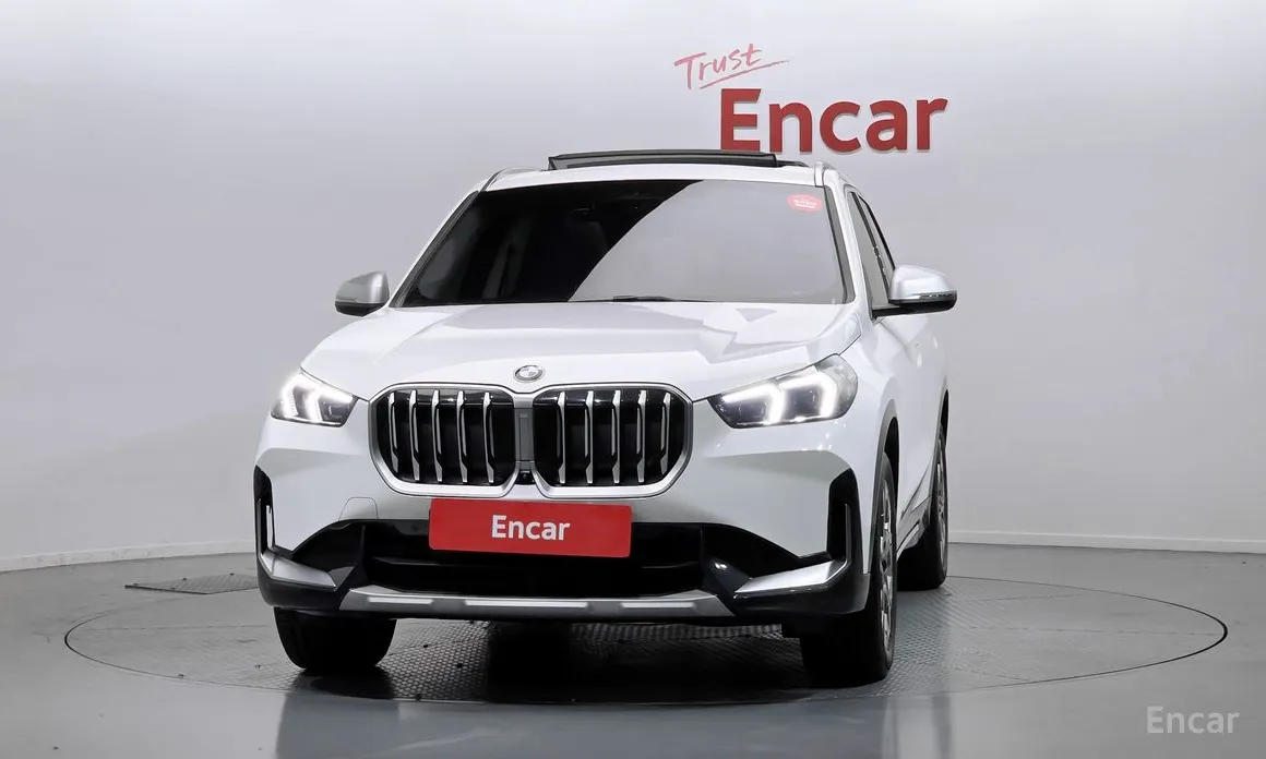 2023 BMW X1