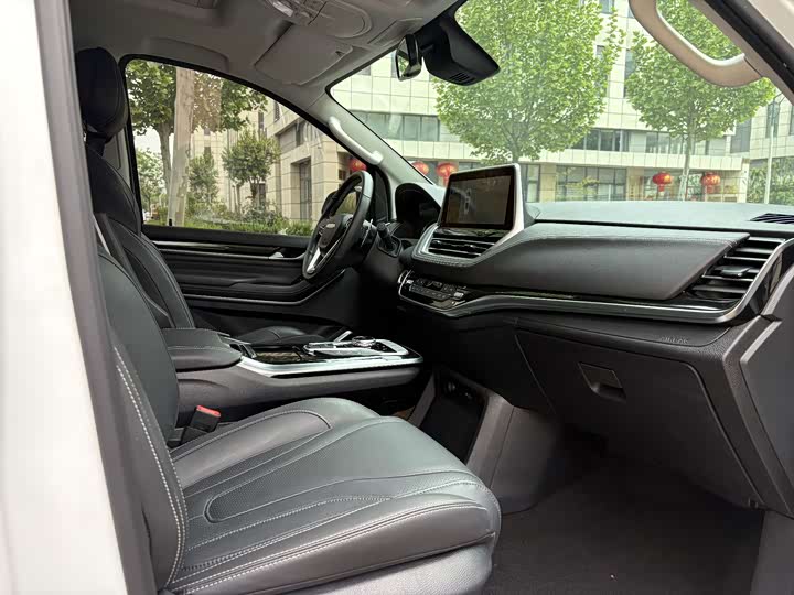 Фото 7 - Maxus G20
