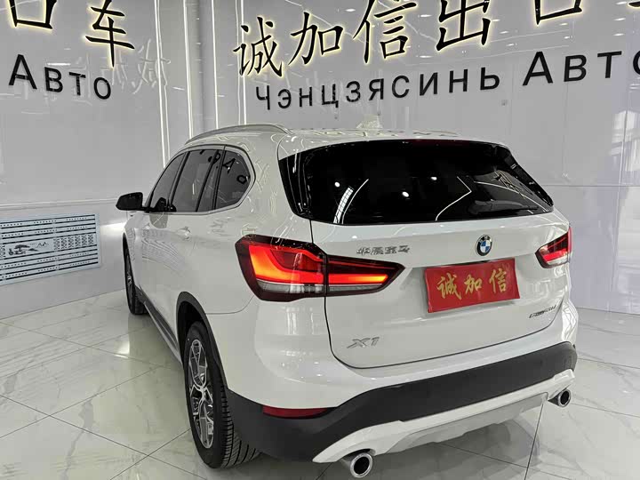 Фото 6 - BMW X1