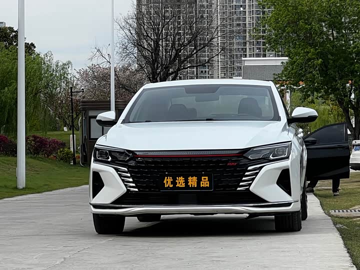 Dongfeng Aeolus Yixuan Max 2023 2023款 1.5T 超凡萌爸版