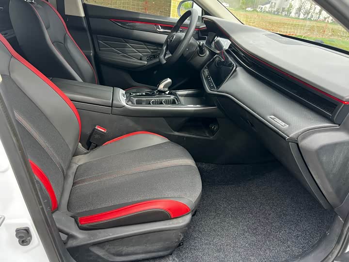 Dongfeng Aeolus Yixuan Max 2023 2023款 1.5T 超凡萌爸版