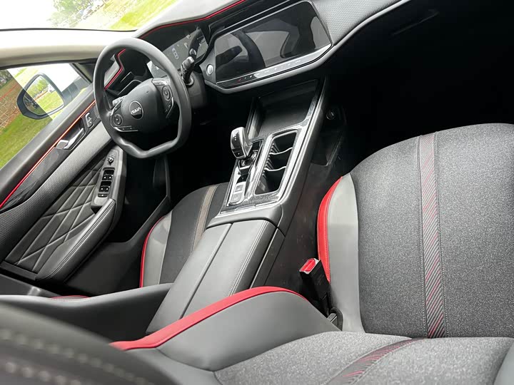 Dongfeng Aeolus Yixuan Max 2023 2023款 1.5T 超凡萌爸版