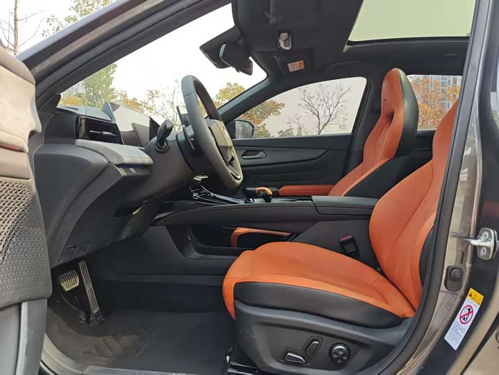 Changan UNI-V 2025 2025款 第三代 2.0T 劲擎型