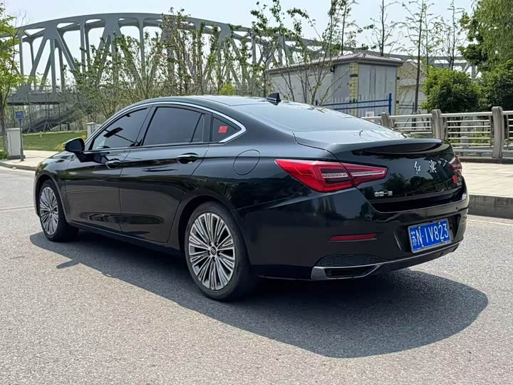 Photo 7 - Hongqi H5