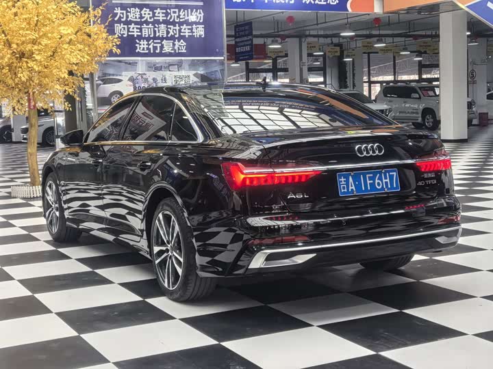 Zdjęcie 8 - Audi A6L