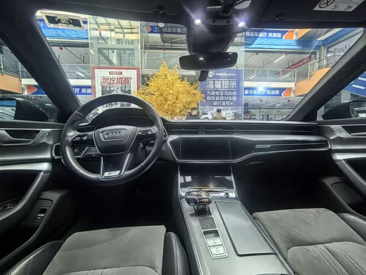 Zdjęcie 9 - Audi A6L