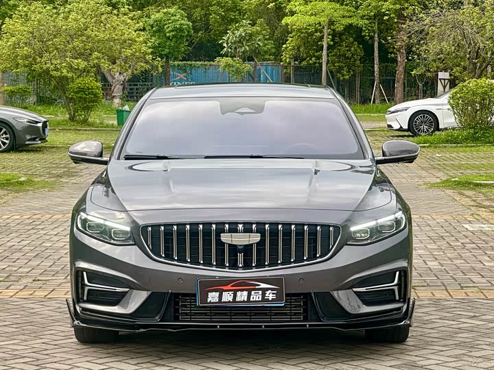 Фото 2 - Geely Preface