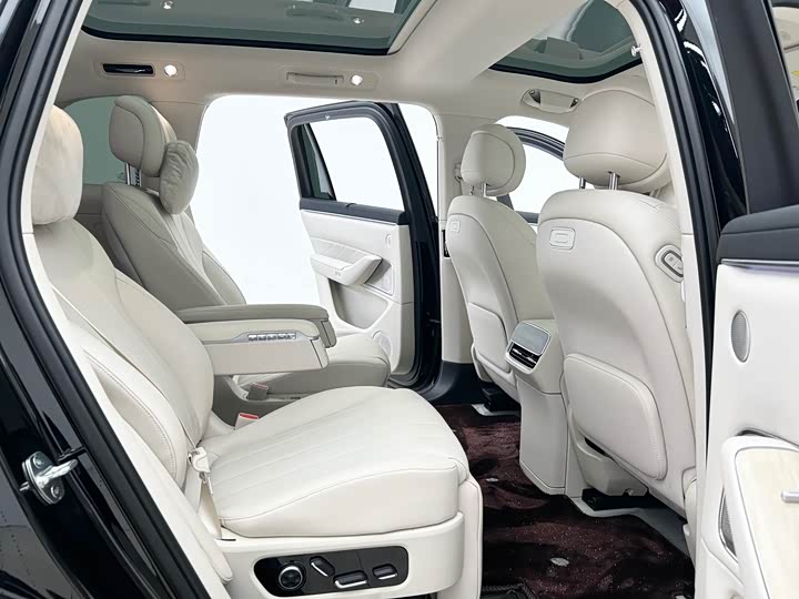 Aito M8 2025 2025款 增程 Max+版 53.4kWh 6座版 (192线激光雷达）