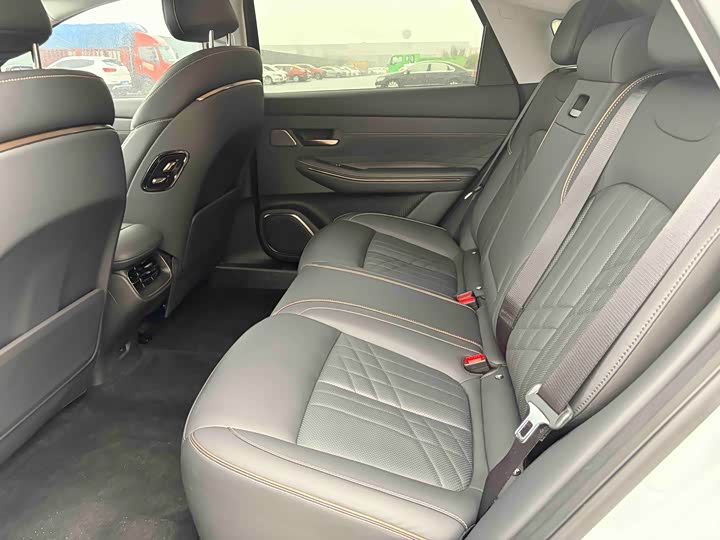 Baojun Xiangjing 2025 2025款 插混 140km豪华版