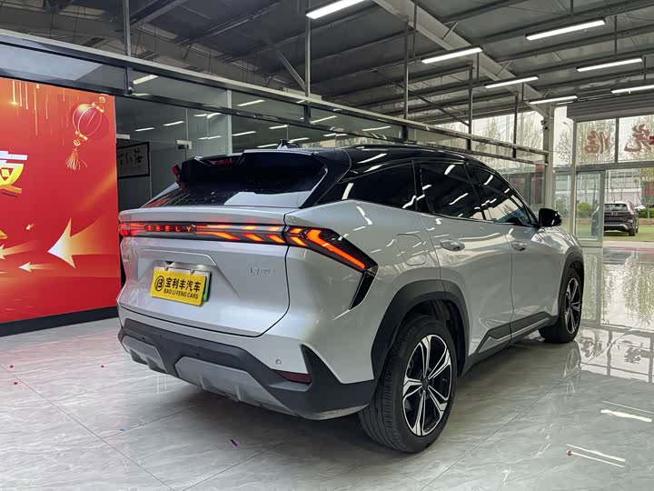 Geely Galaxy L7 2025 2025款 EM-i 115km 探索+版