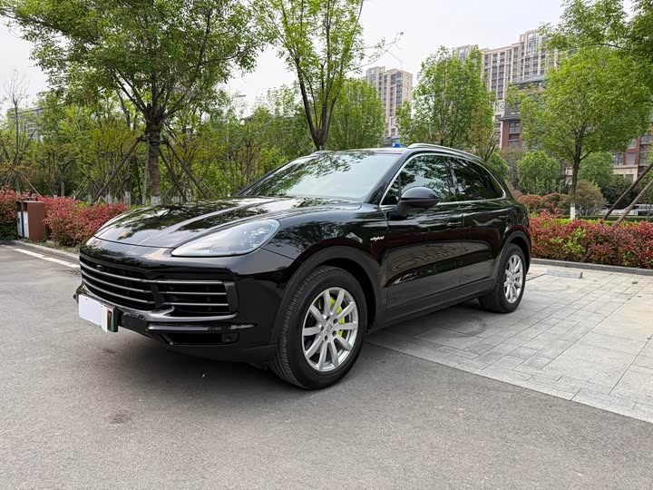 Zdjęcie 1 - Porsche Cayenne Hybrid