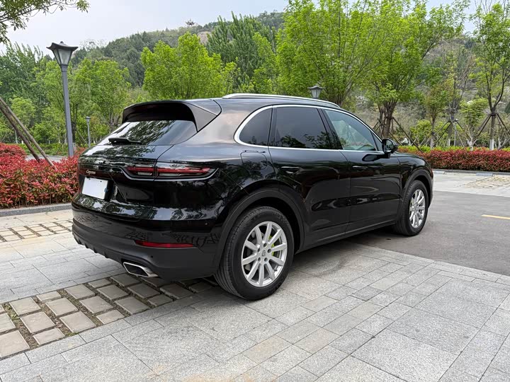 Zdjęcie 6 - Porsche Cayenne Hybrid