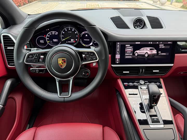 Zdjęcie 8 - Porsche Cayenne Hybrid