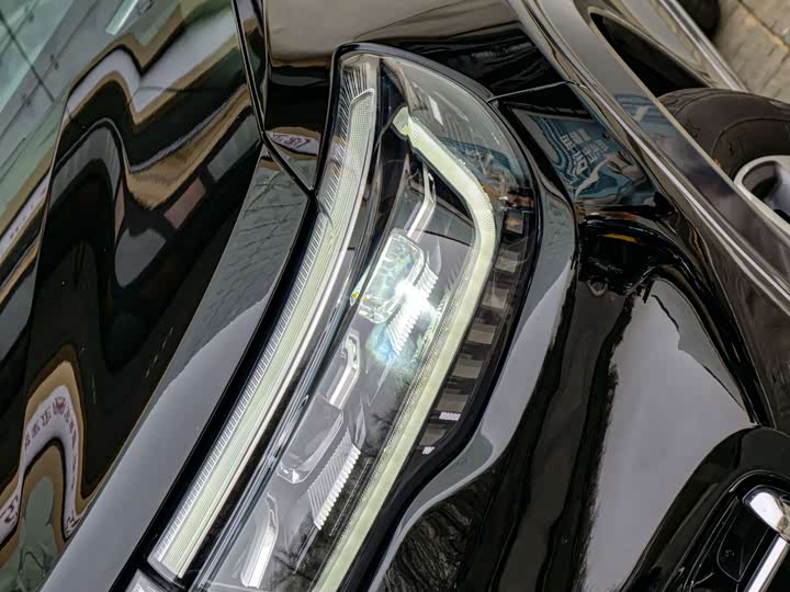 Фото 5 - Ford Explorer