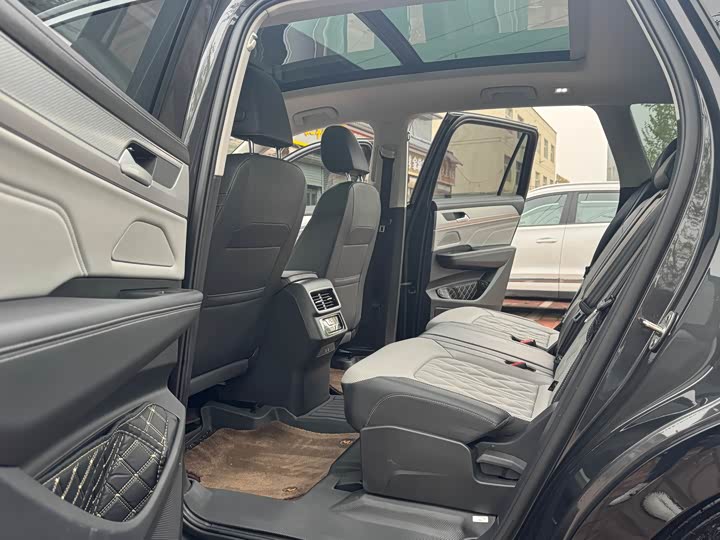 Volkswagen Tavendor 2023 2023款 380TSI 四驱R-Line巡游版