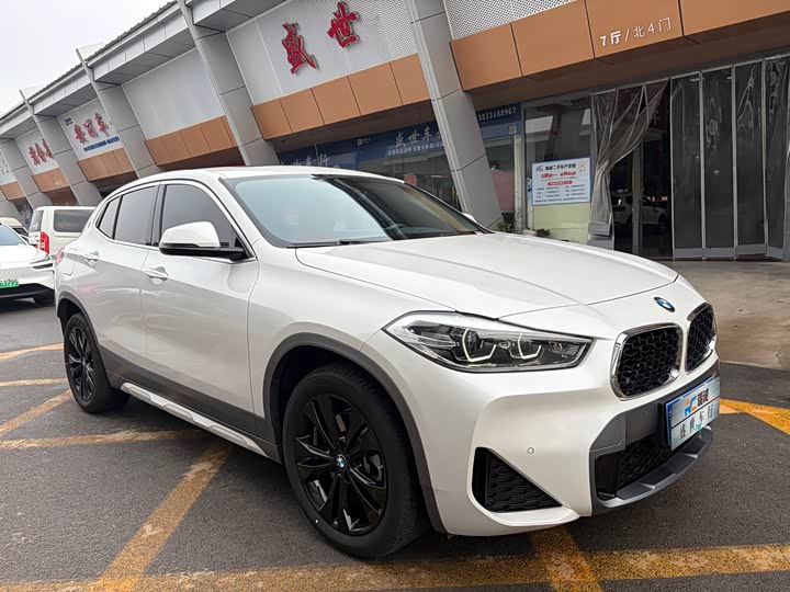 Фото 1 - BMW X2