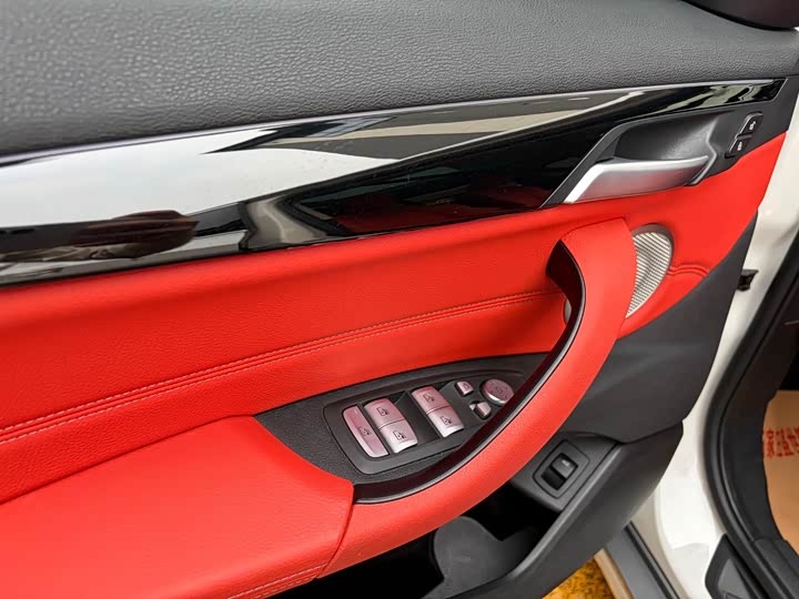 Фото 8 - BMW X2