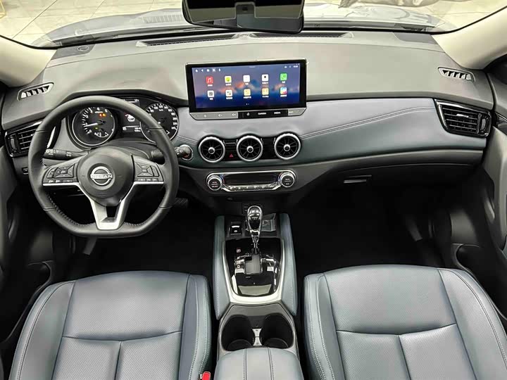 Nissan X-Trail 2025 2025款 荣誉 2.0L 两驱领先版