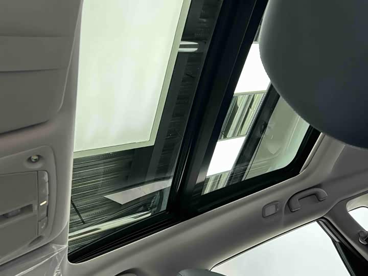 Nissan X-Trail 2025 2025款 荣誉 2.0L 两驱领先版