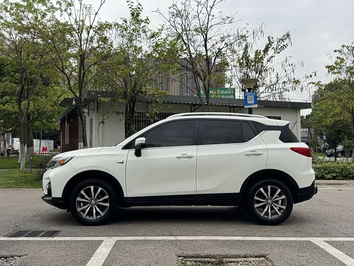 GAC Trumpchi GS3 2019 2019款 235T 自动精英版