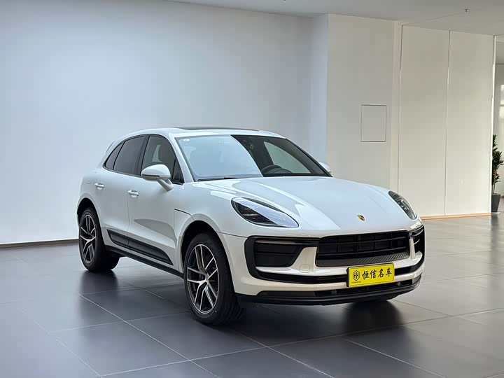 2026 Porsche Macan