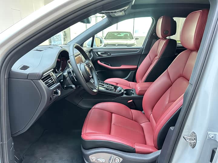 Porsche Macan 2026 2026款 Macan 2.0T 逐梦版