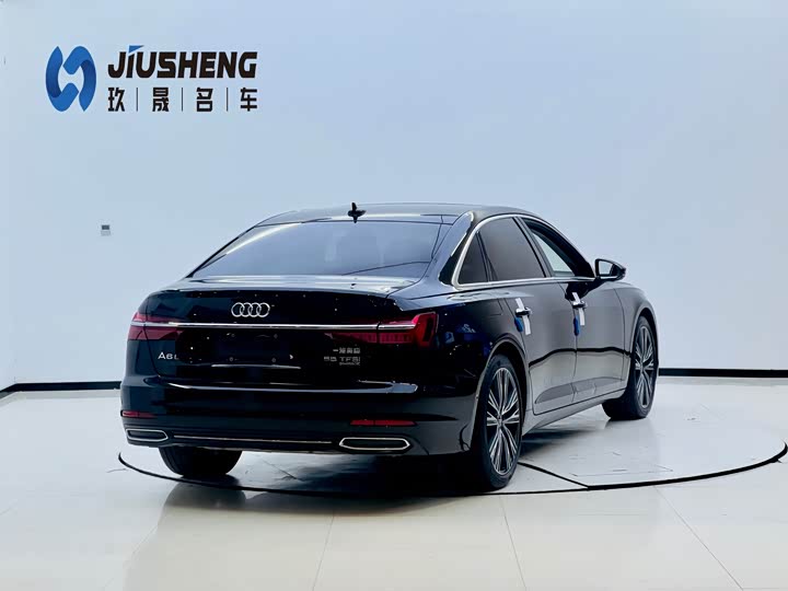 Фото 6 - Audi A6L