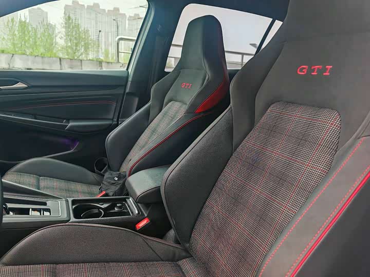 Volkswagen Golf GTI 2023 2023款 380TSI DSG GTI