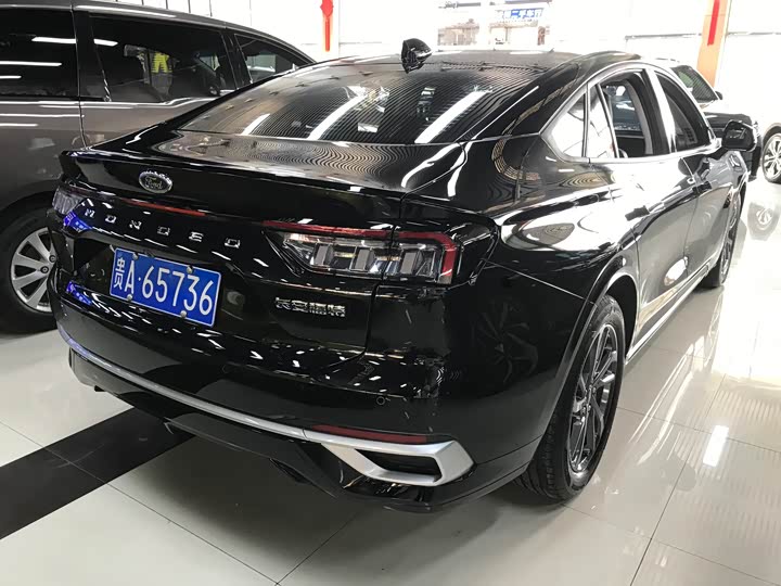 Ford Mondeo 2025 2025款 2.0T EcoBoost 豪华型