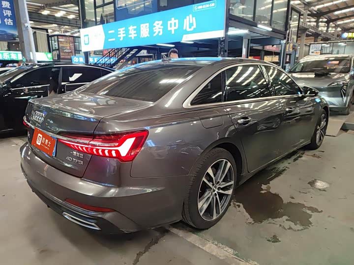 Photo 3 - Audi A6L