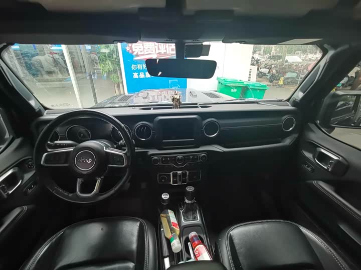 Jeep Wrangler 2021 2021款 2.0T 撒哈拉四门版