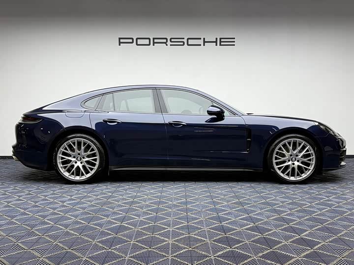 Фото 6 - Porsche Panamera