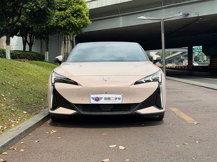 Фото 2 - BAIC Arcfox Alpha S5