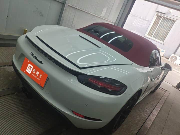 2023 Porsche 718